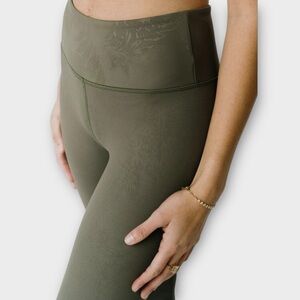 ZYIA Forest Foliage Light n Tight Hi-Rise 7/8 Olive Green Legging 24" Size 16-18